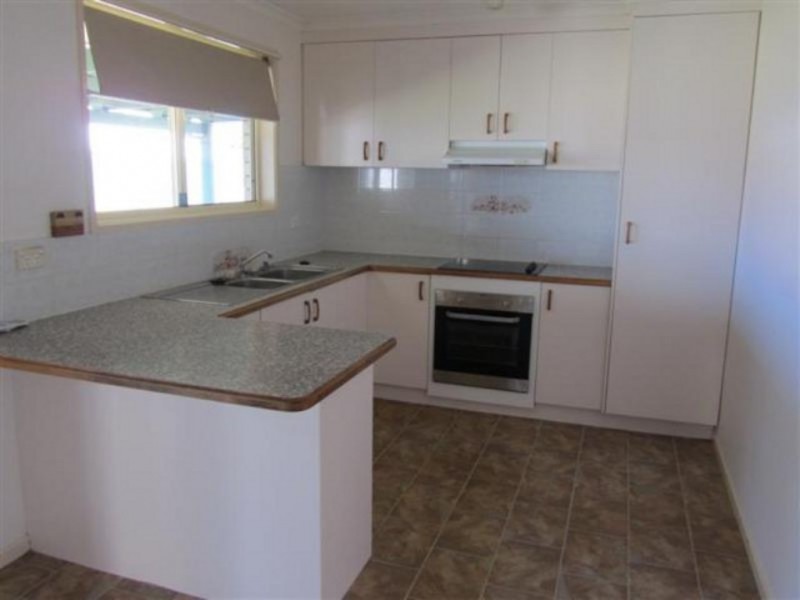 6 Brolga Court, Eli Waters QLD 4655