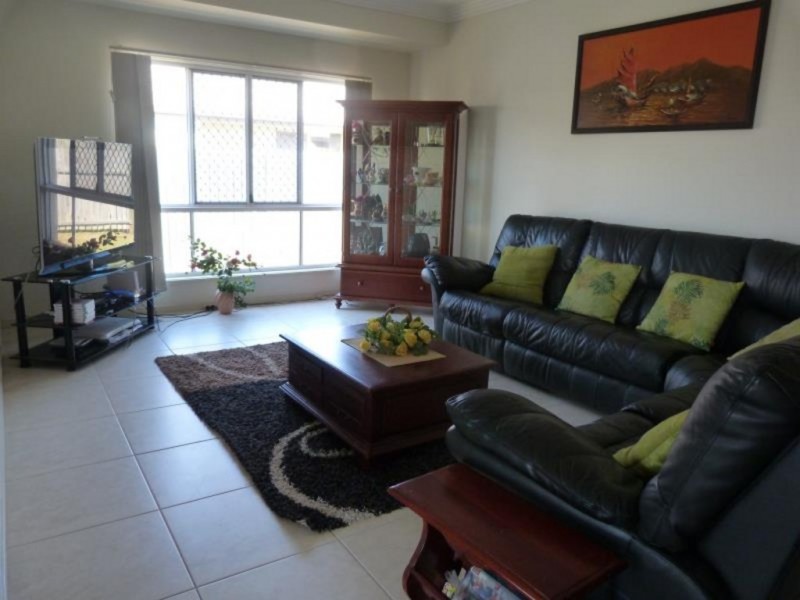 7 McIntyre Court, Urraween QLD 4655