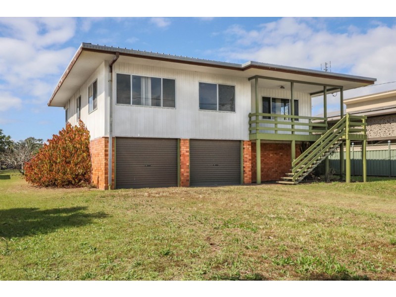 52 Long Street, Point Vernon QLD 4655