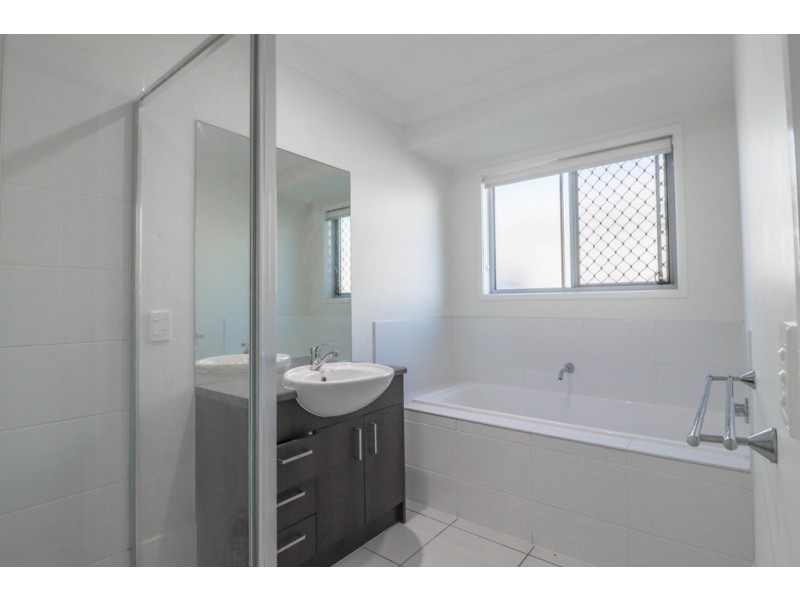 5 RELIANCE ROAD, Urraween QLD 4655