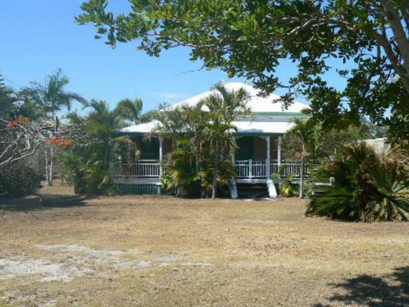 6 Mylne Court, Torquay QLD 4655