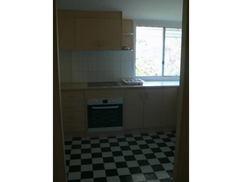 6 Mylne Court, Torquay QLD 4655