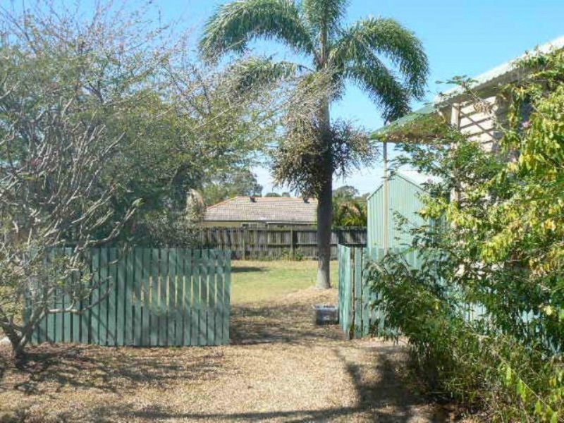 6 Mylne Court, Torquay QLD 4655