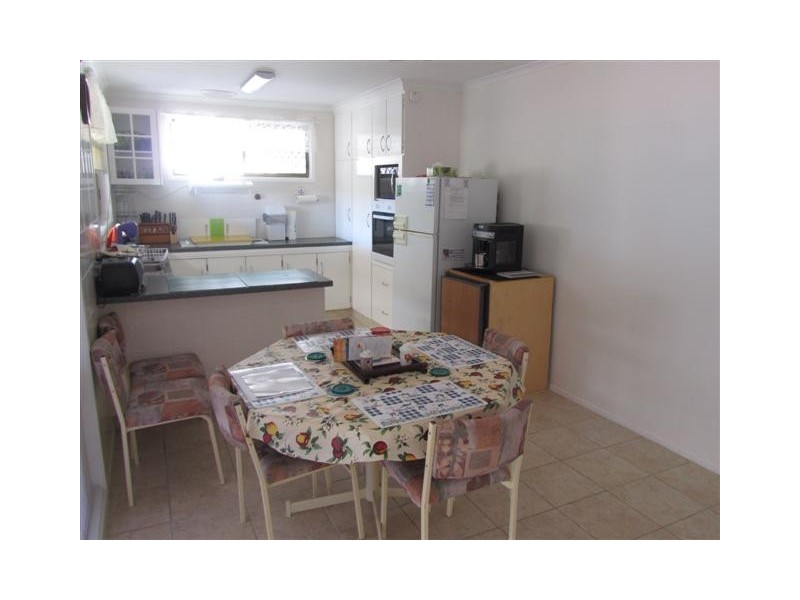 31 Galatea Street, Point Vernon QLD 4655