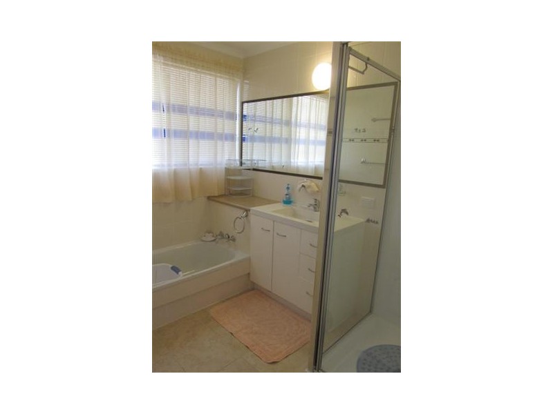 31 Galatea Street, Point Vernon QLD 4655