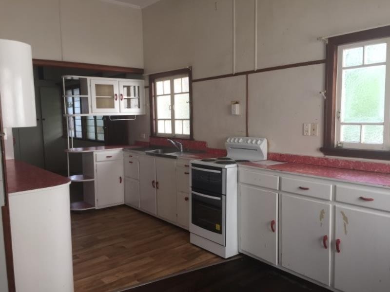 351 Esplanade, Scarness QLD 4655