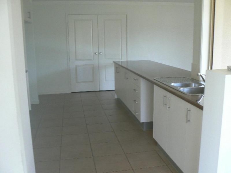 5 McIntyre Court, Urraween QLD 4655