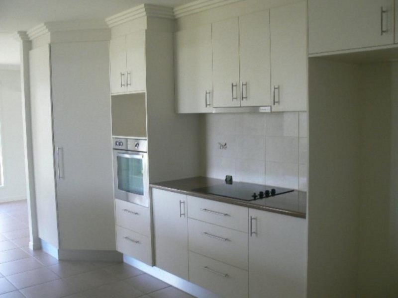 5 McIntyre Court, Urraween QLD 4655