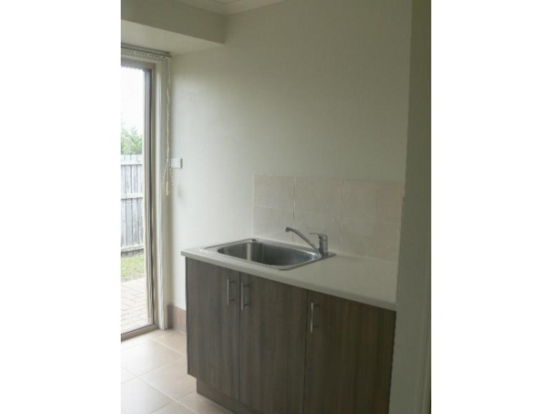 5 McIntyre Court, Urraween QLD 4655