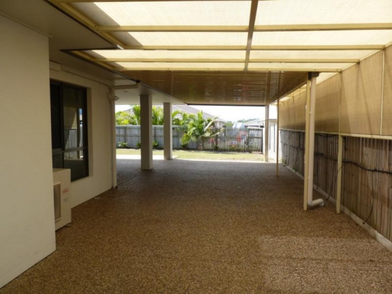 25 Lancaster Circuit, Urraween QLD 4655