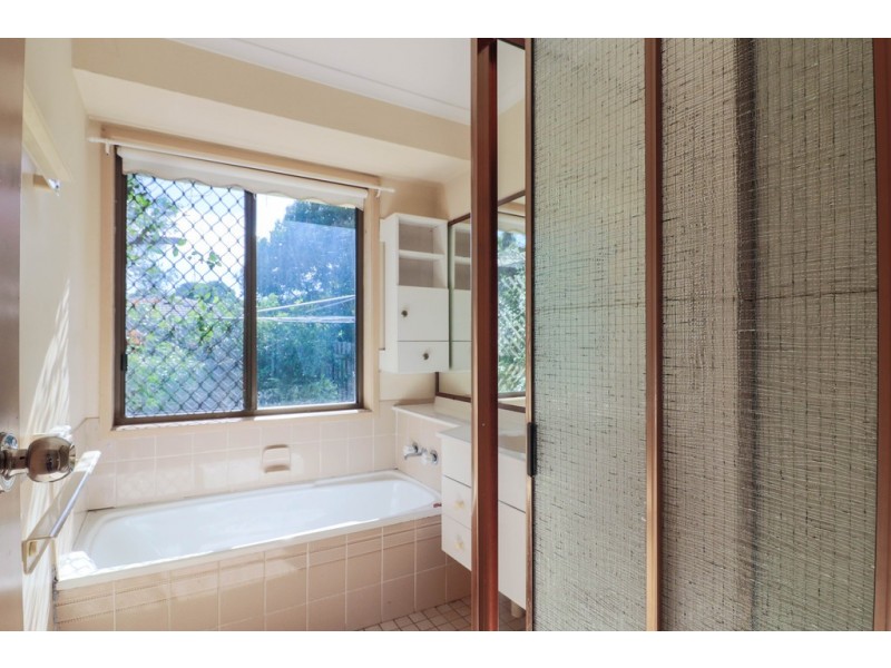 11 Andersen Avenue, Urraween QLD 4655