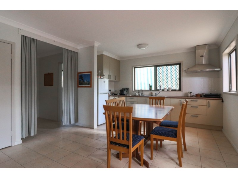 11 Andersen Avenue, Urraween QLD 4655