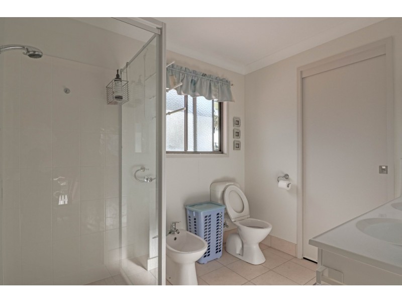 11 Andersen Avenue, Urraween QLD 4655