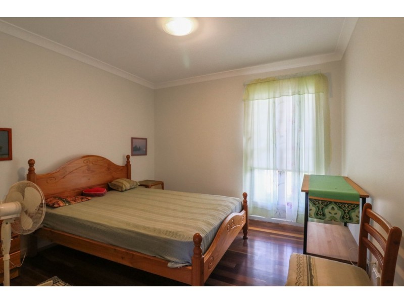 11 Andersen Avenue, Urraween QLD 4655