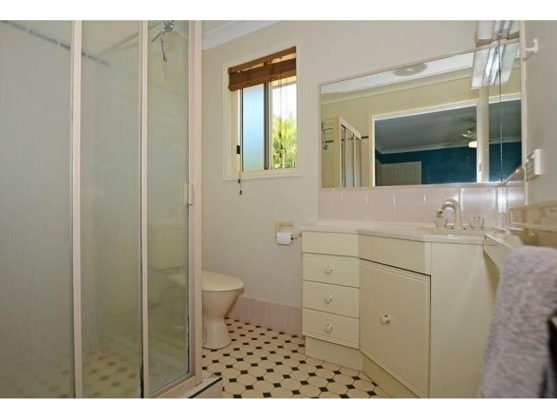 12 Crawford Drive, Dundowran QLD 4655