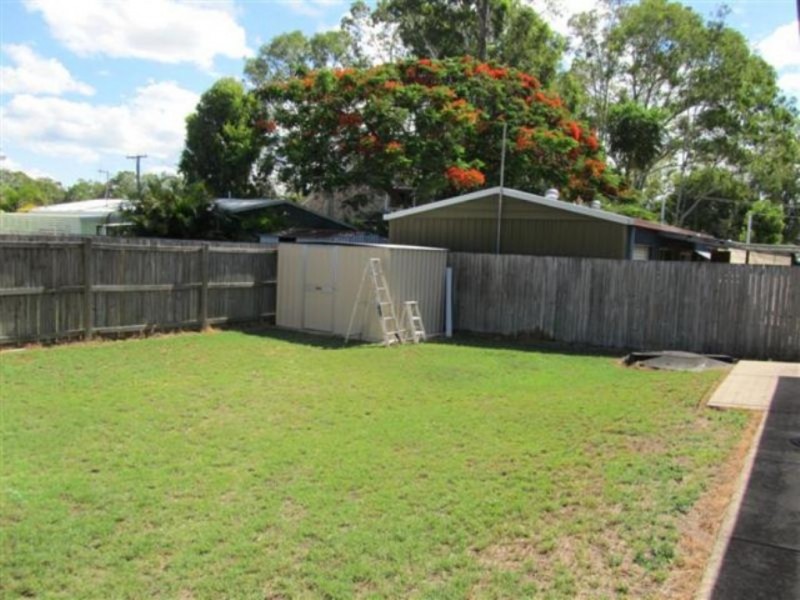 39 Kingfisher, Toogoom QLD 4655
