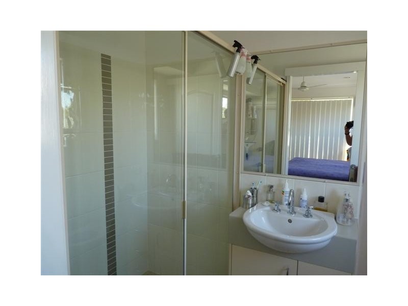 9 Pembridge Cct, Urraween QLD 4655