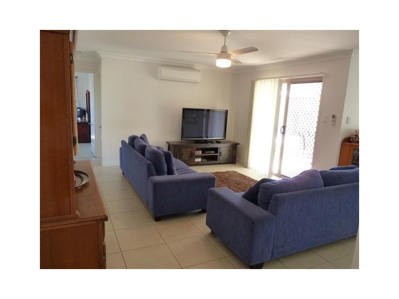 9 Pembridge Cct, Urraween QLD 4655