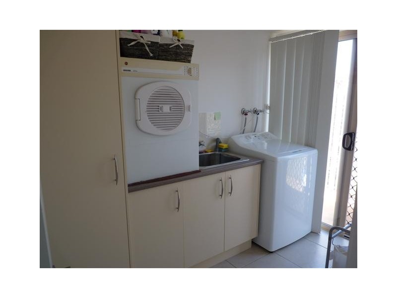 9 Pembridge Cct, Urraween QLD 4655