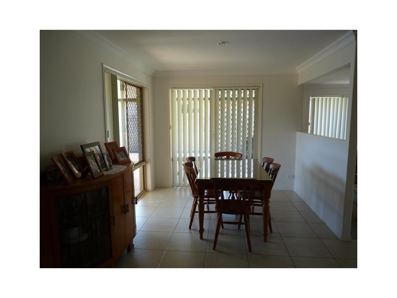 9 Pembridge Cct, Urraween QLD 4655