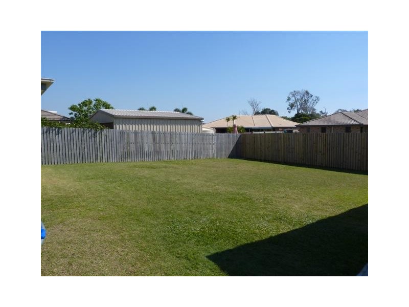 9 Pembridge Cct, Urraween QLD 4655