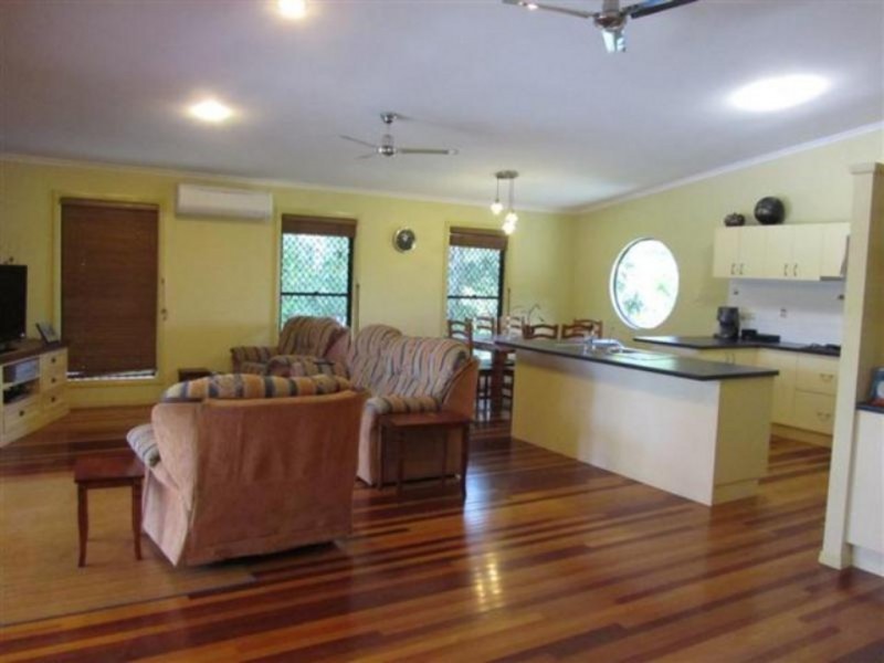 139 Christensen Street, Urraween QLD 4655