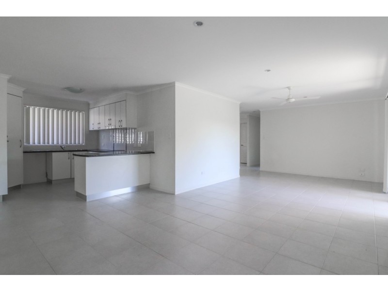 4 Magellan Circuit, Urraween QLD 4655