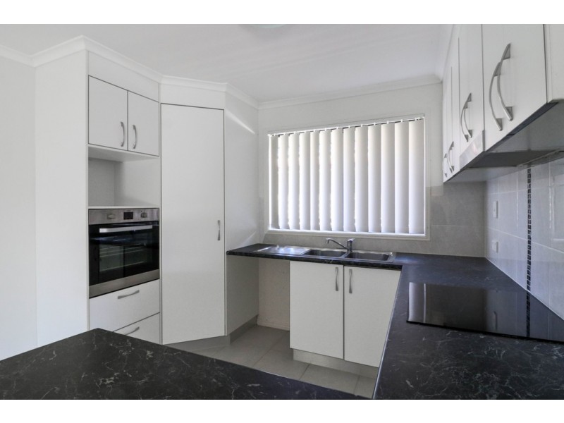 4 Magellan Circuit, Urraween QLD 4655