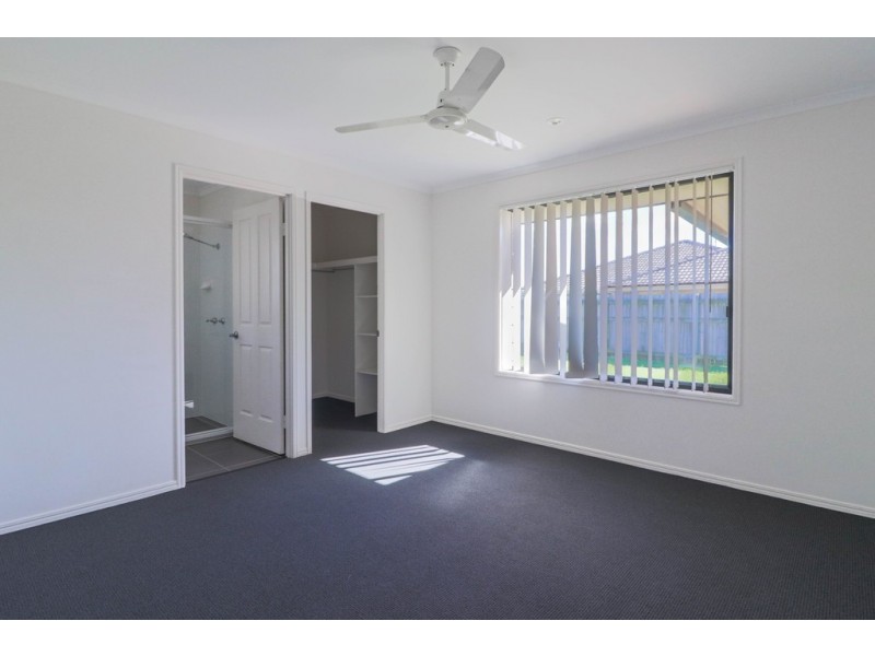 4 Magellan Circuit, Urraween QLD 4655