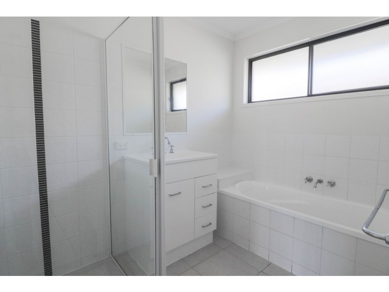4 Magellan Circuit, Urraween QLD 4655