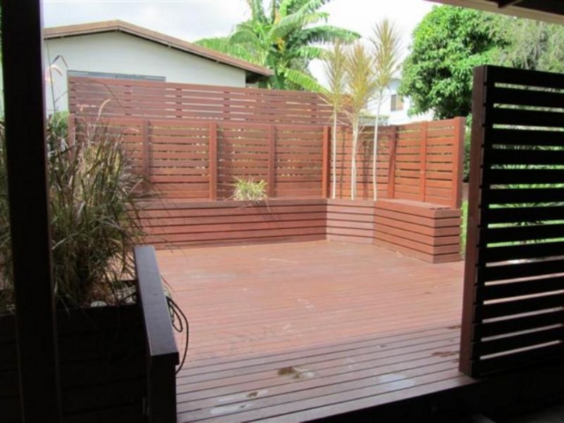 383 Boat Harbour Drive, Scarness QLD 4655