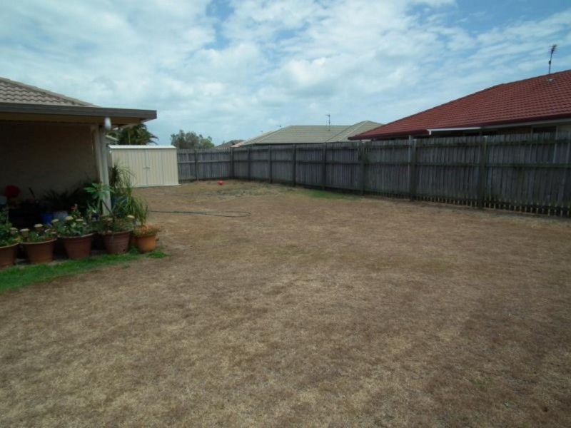 19 Spinnaker Drive, Point Vernon QLD 4655