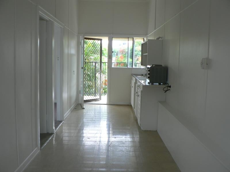 2/1-3 Margaret Street, Urangan QLD 4655