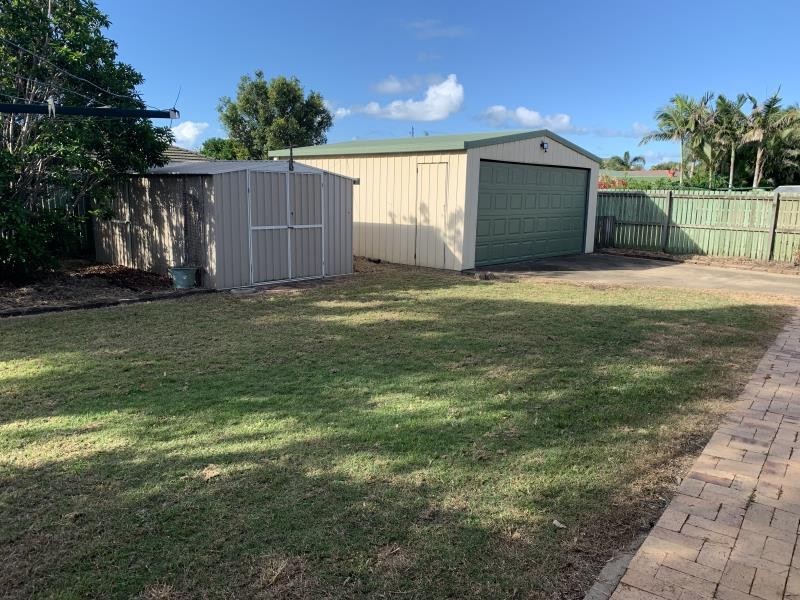 65 Bowerbird Avenue, Eli Waters QLD 4655