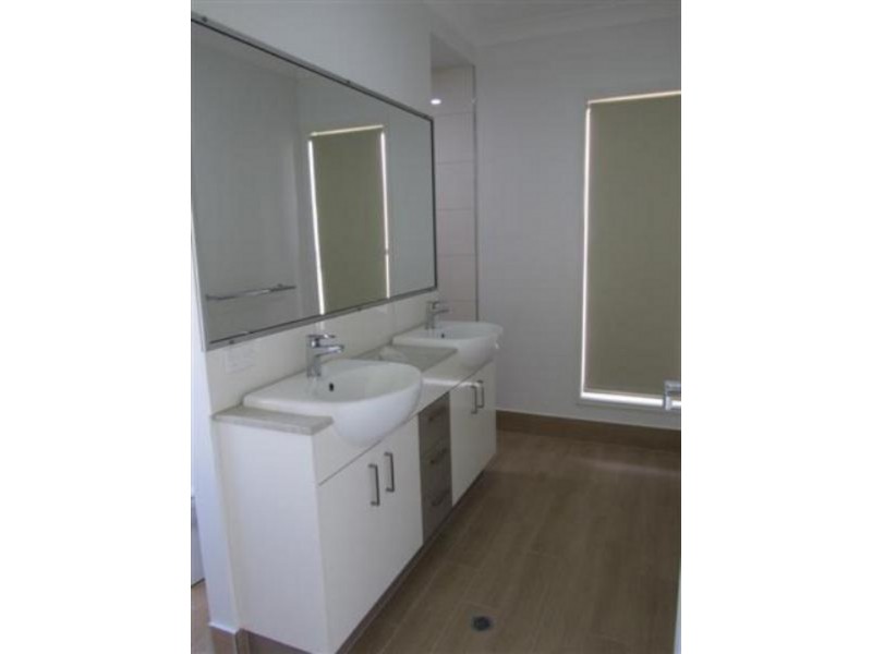 50 Bayswater Drive, Urraween QLD 4655