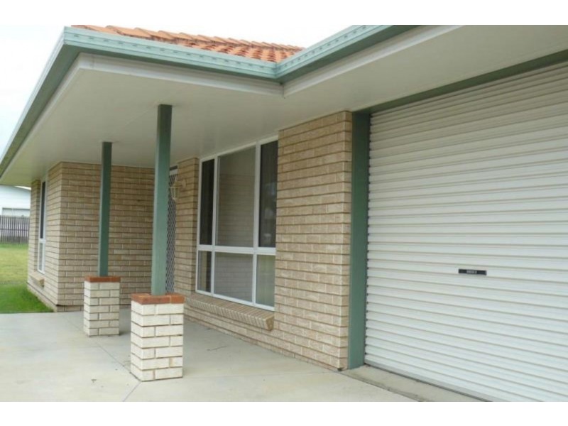 U4 40 Zephyr, Scarness QLD 4655