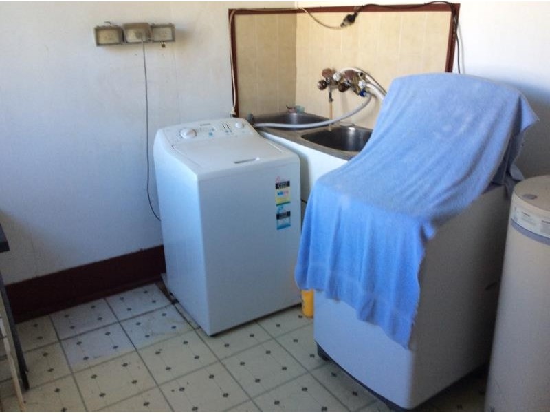 1/3 Urangan Street, Torquay QLD 4655