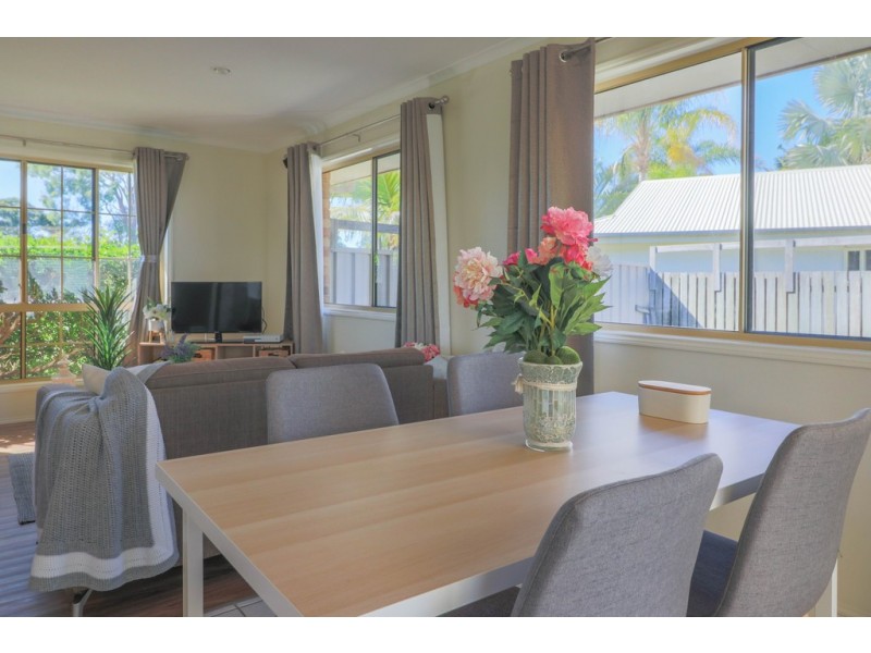 22 Aimee Drive, Urangan QLD 4655