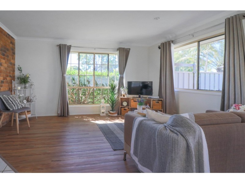 22 Aimee Drive, Urangan QLD 4655