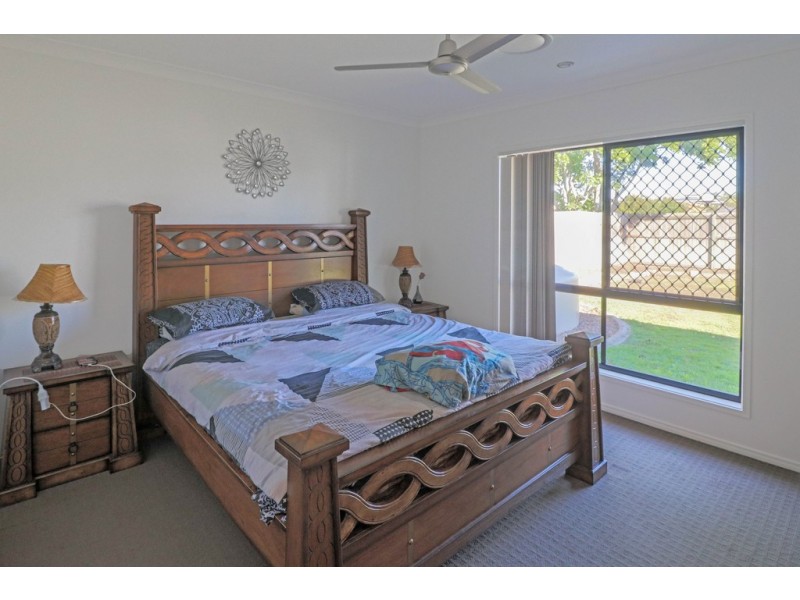 1 Rochester Court, Urraween QLD 4655