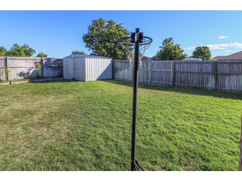 1 Rochester Court, Urraween QLD 4655