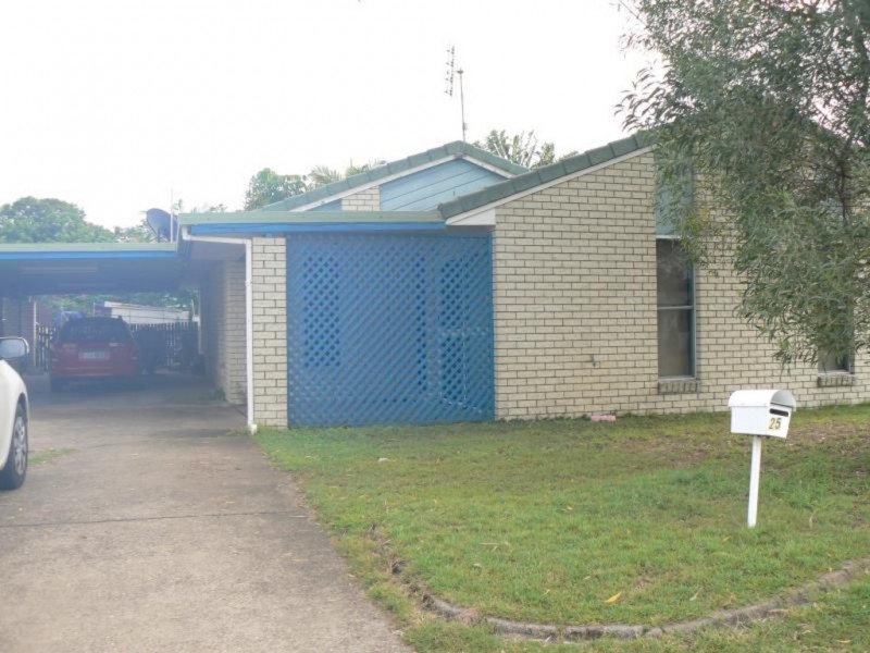 25 William Street, Urangan QLD 4655