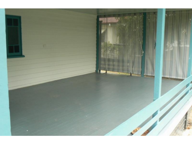 8 Ocean Street, Torquay QLD 4655