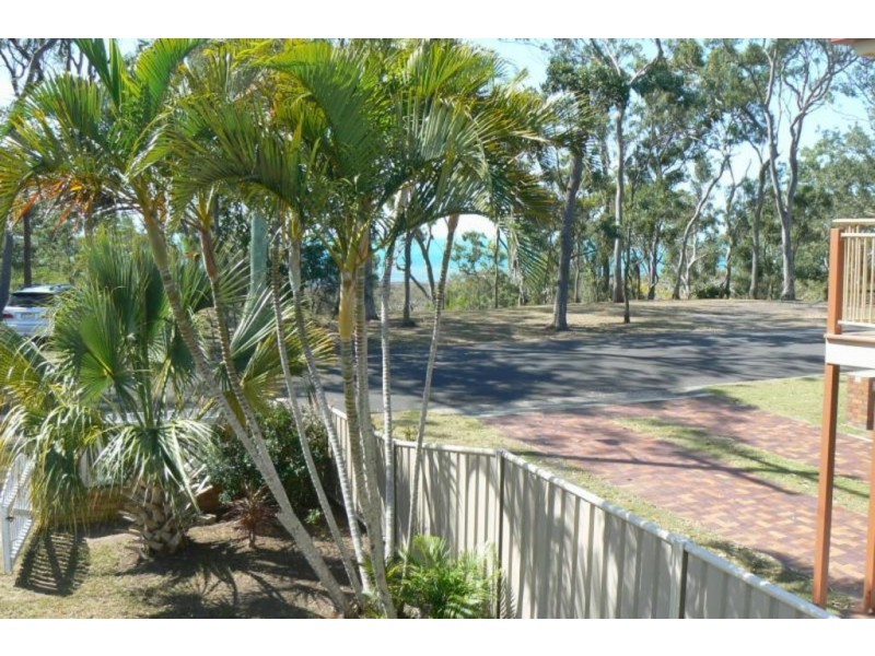 24 Mant Street, Point Vernon QLD 4655