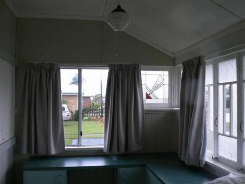 25 John Street, Scarness QLD 4655