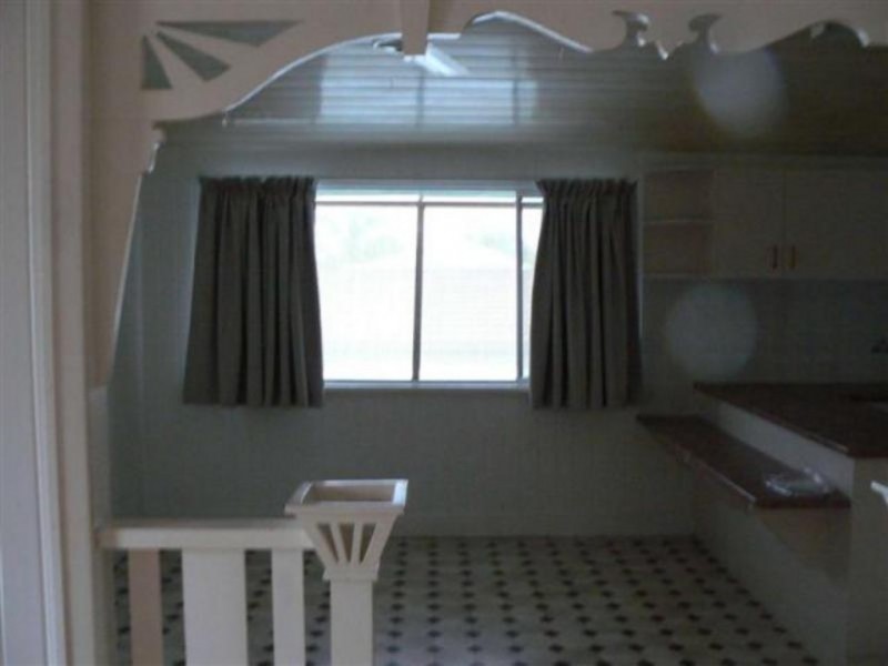 25 John Street, Scarness QLD 4655