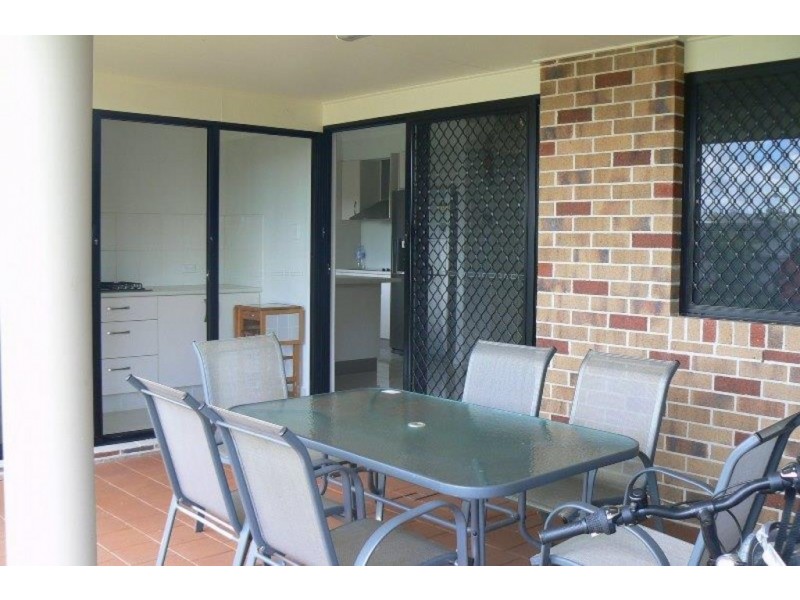 1 Rochester Court, Urraween QLD 4655