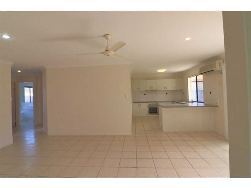 13 Spinnaker Drive, Point Vernon QLD 4655