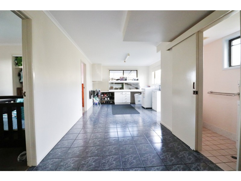 18 Royal Drive, Kawungan QLD 4655