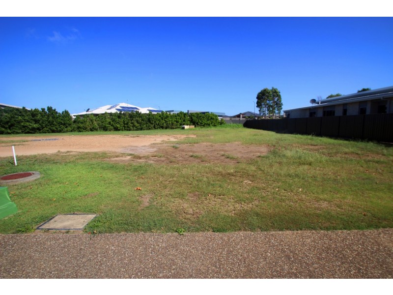 18 Satinwood Avenue, Urraween QLD 4655